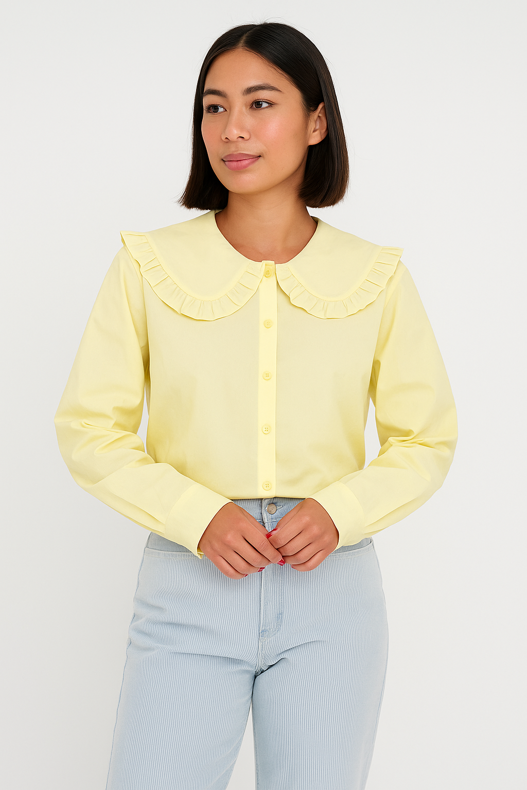 Kvinders bluse i bomuldsblanding med flæsekrave