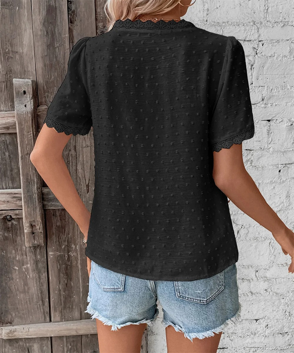 Alma | Bluse med Blondekant og Tekstur Design